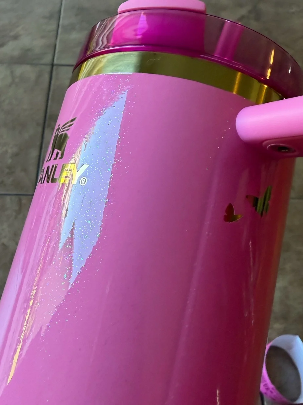 Glinda pink Stanley 40oz - Picture 12 of 14